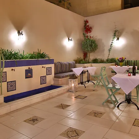 Отель Efchi 1904 Родос