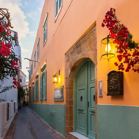 Отель Efchi 1904