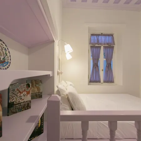 Отель Efchi 1904