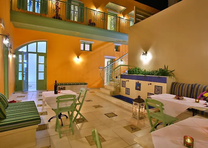 Otel Efchi 1904