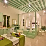 Efchi 1904 4* Rhodes City